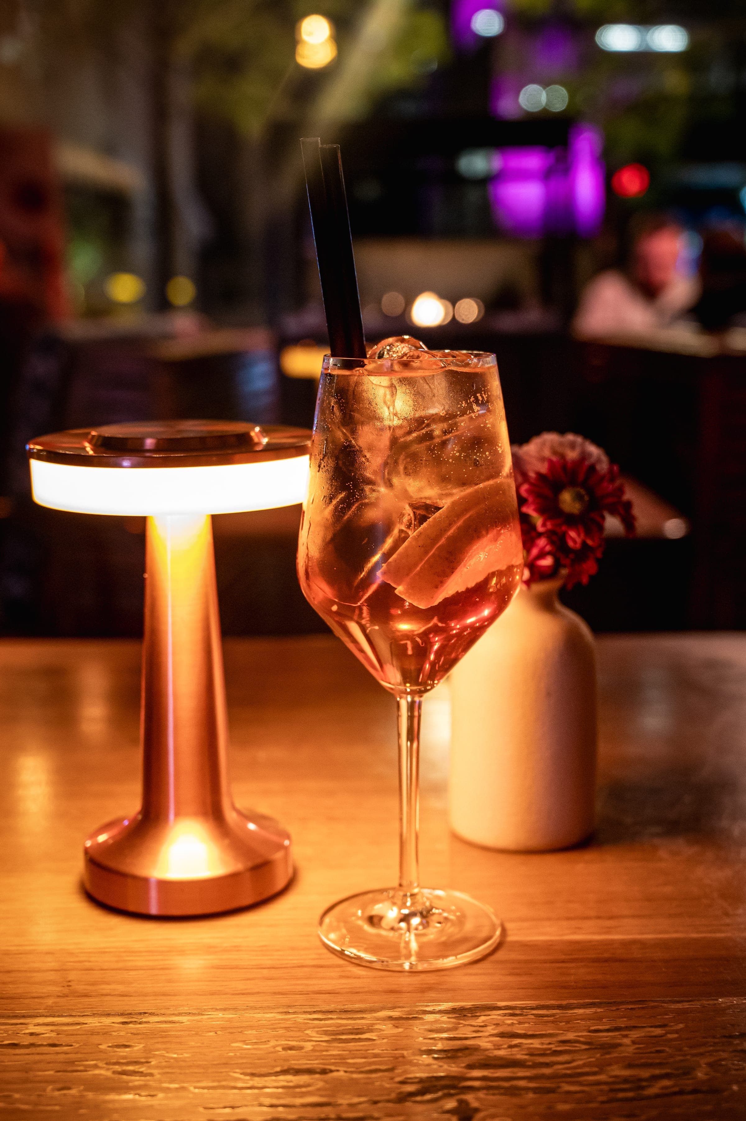 Aperol kraj lampe